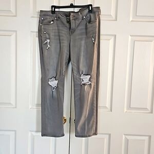 Grey boyfriend jeans